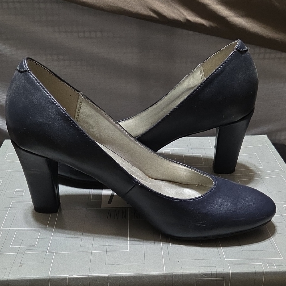 Andrew Geller Classic Black Heels